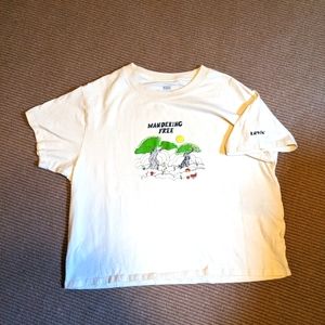 Levi's Women's Cropped Tshirt Wandering Free | Graphic Tshirt